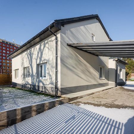 Apartmany Modrany Prague Ngoại thất bức ảnh