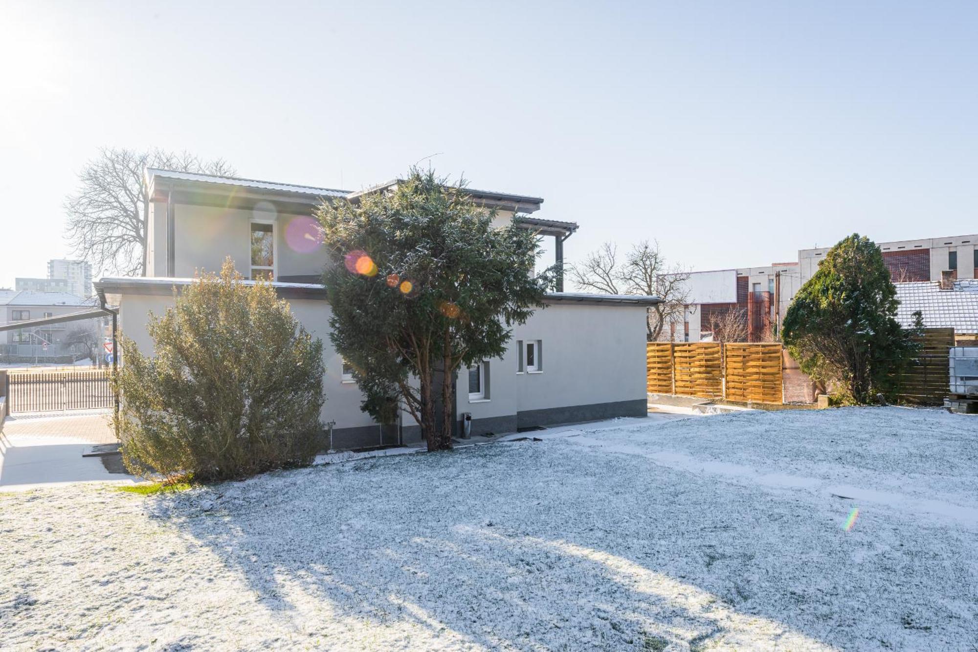 Apartmany Modrany Prague Ngoại thất bức ảnh