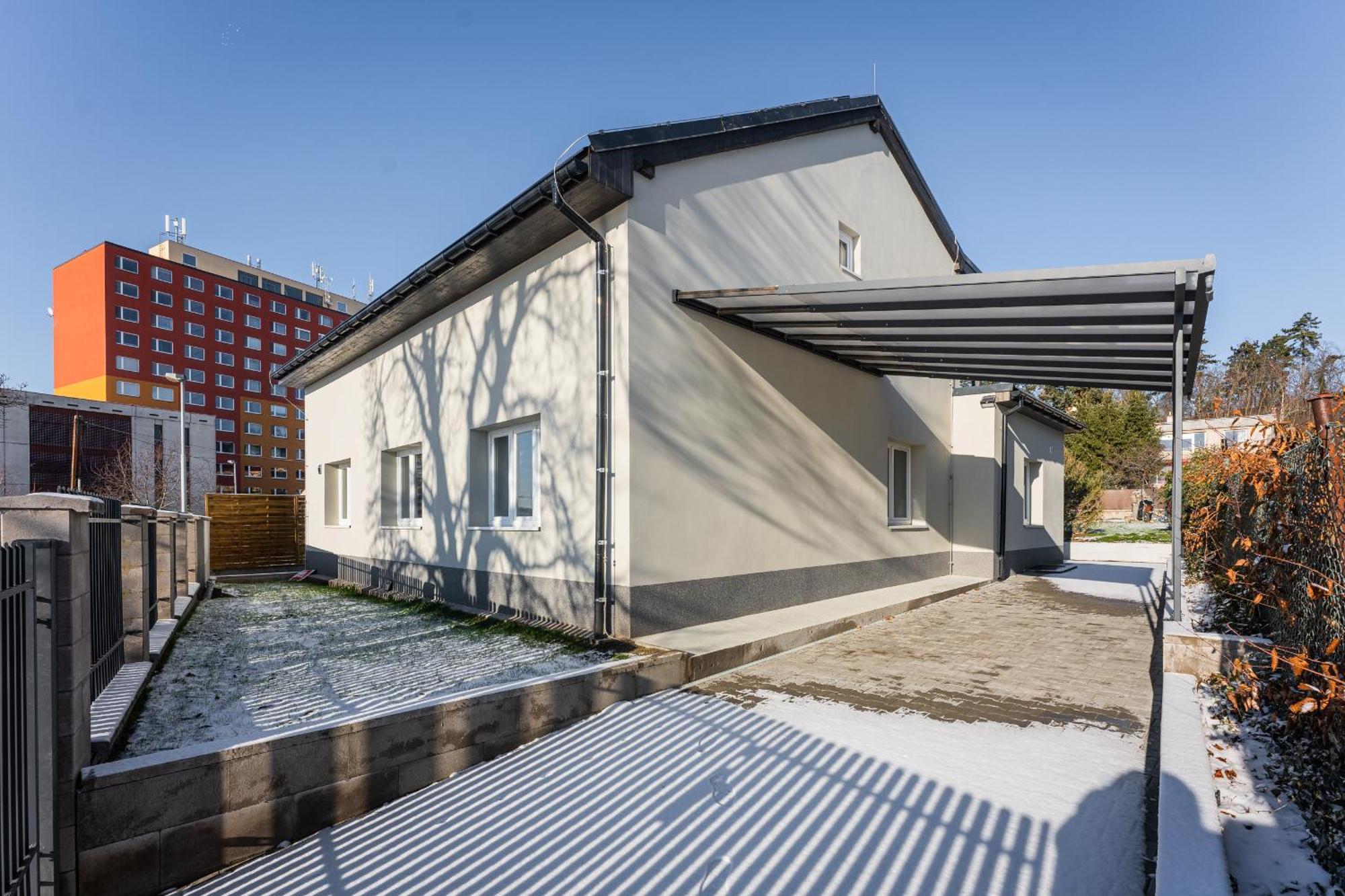 Apartmany Modrany Prague Ngoại thất bức ảnh