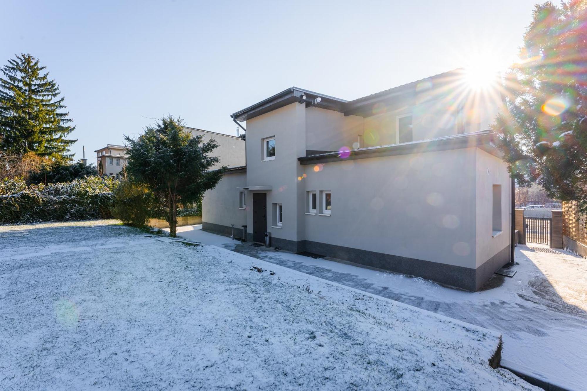 Apartmany Modrany Prague Ngoại thất bức ảnh